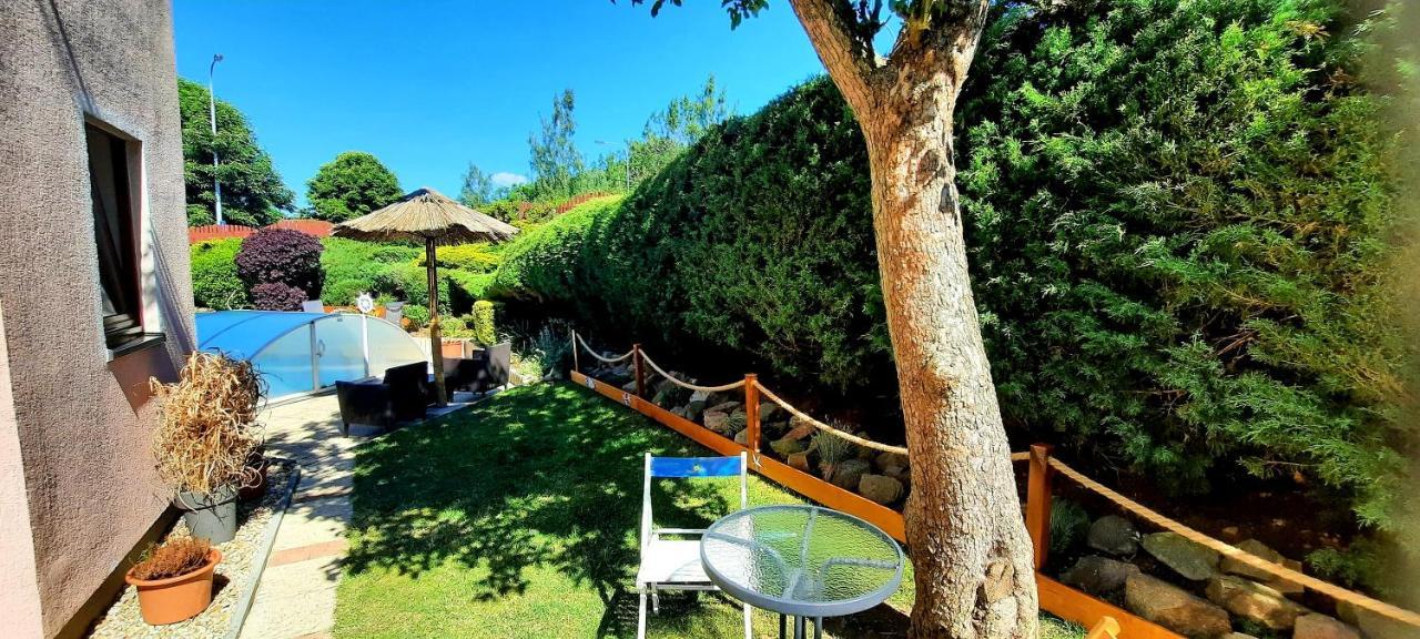 Pool Apartments Karlovy Vary Ngoại thất bức ảnh