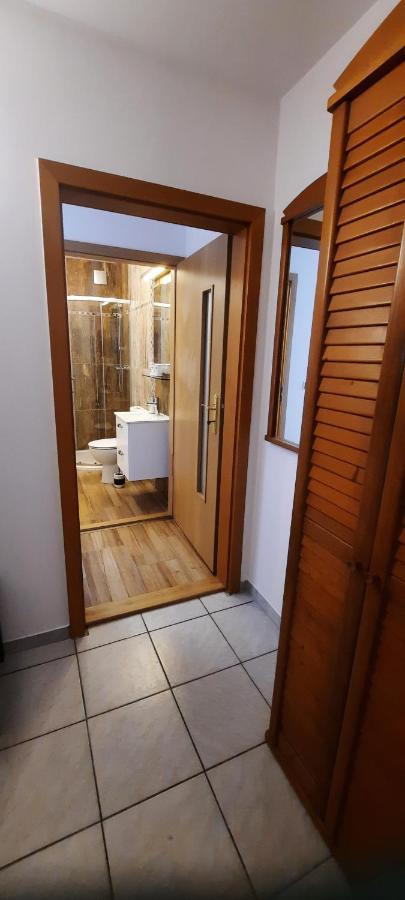 Pool Apartments Karlovy Vary Ngoại thất bức ảnh