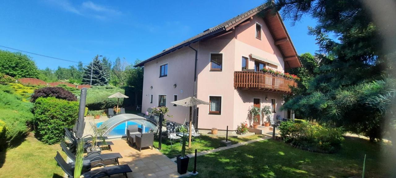 Pool Apartments Karlovy Vary Ngoại thất bức ảnh